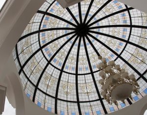 Glass Dome or Skylight: Advantages and disadvantages